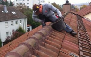 Bild zu Arbeiten am Dach 3